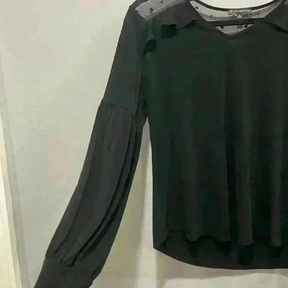 Adrianna Papell Women's Blouse Top Stretch Long Sleeve with hearts Black Size M - Picture 2 of 7
